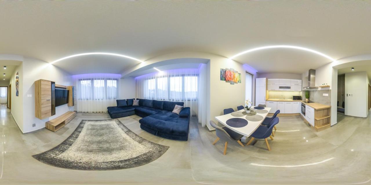 Gamma Apartmanok Es Jakuzzi 미슈콜츠 외부 사진
