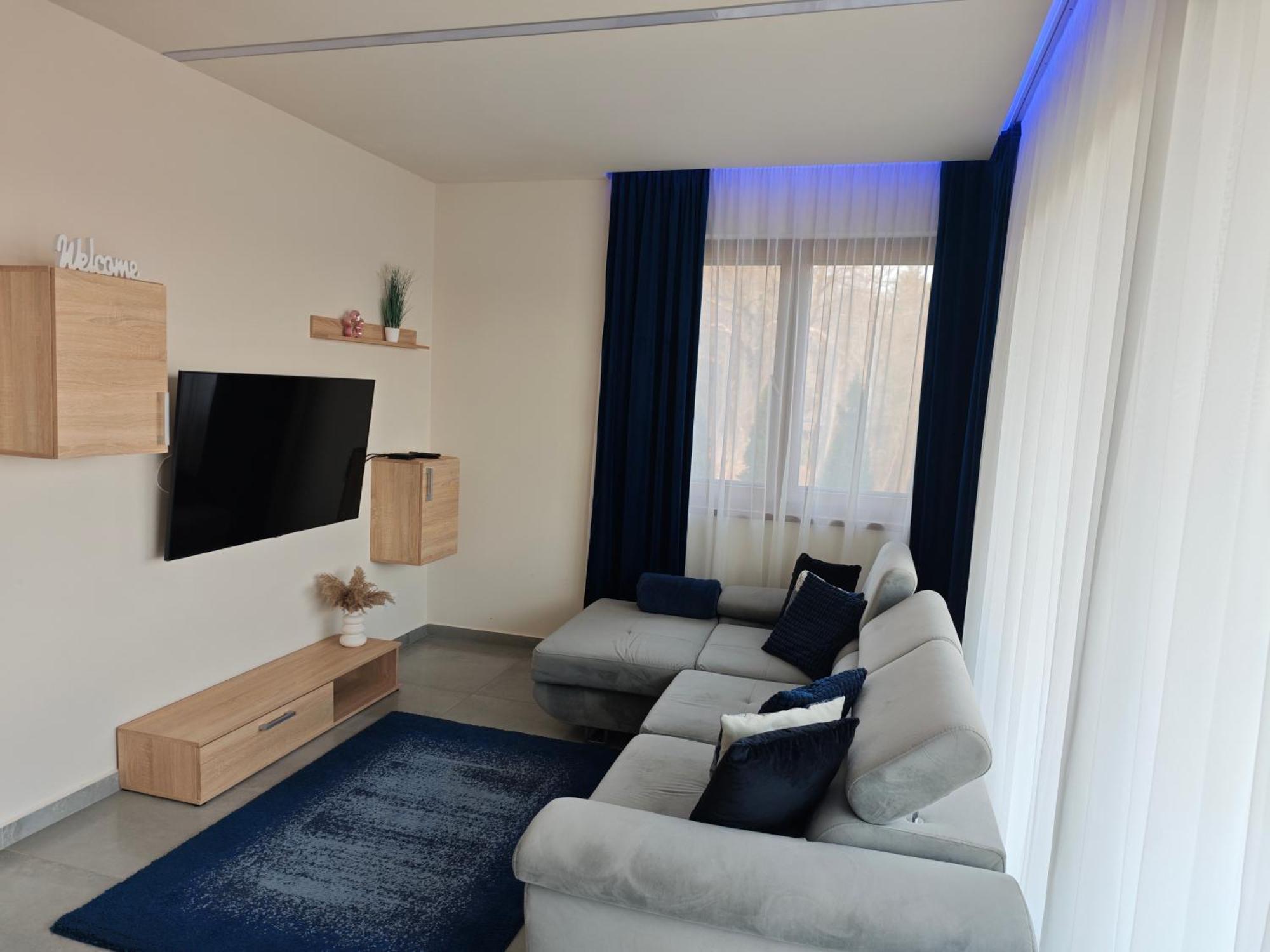 Gamma Apartmanok Es Jakuzzi 미슈콜츠 객실 사진